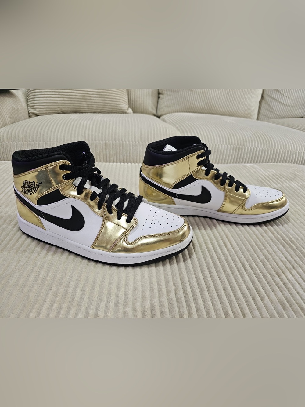 Nike Air Jordan Style High Top Sneakers - White & Gold